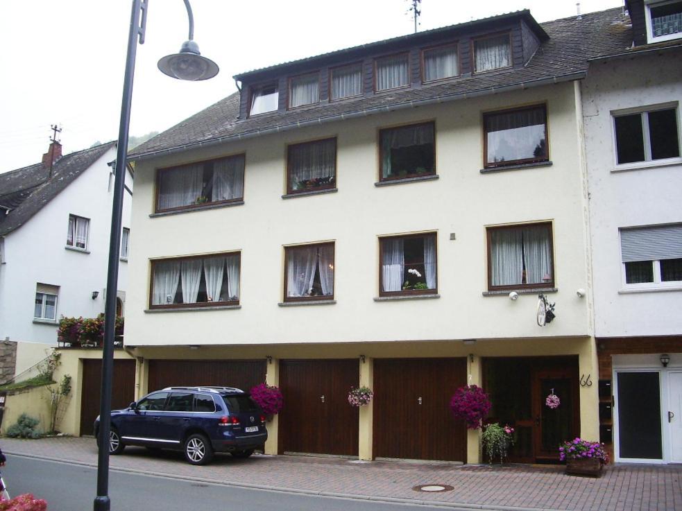 Ferienwohnungen Haus Gisela - Unterkunft Schlossberg Bacharach Exteriör bild